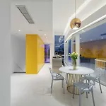Karat Abama *